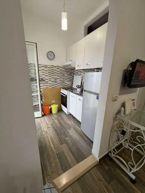 La Finestra Sul Vesuvio Apartment Naples 0*,